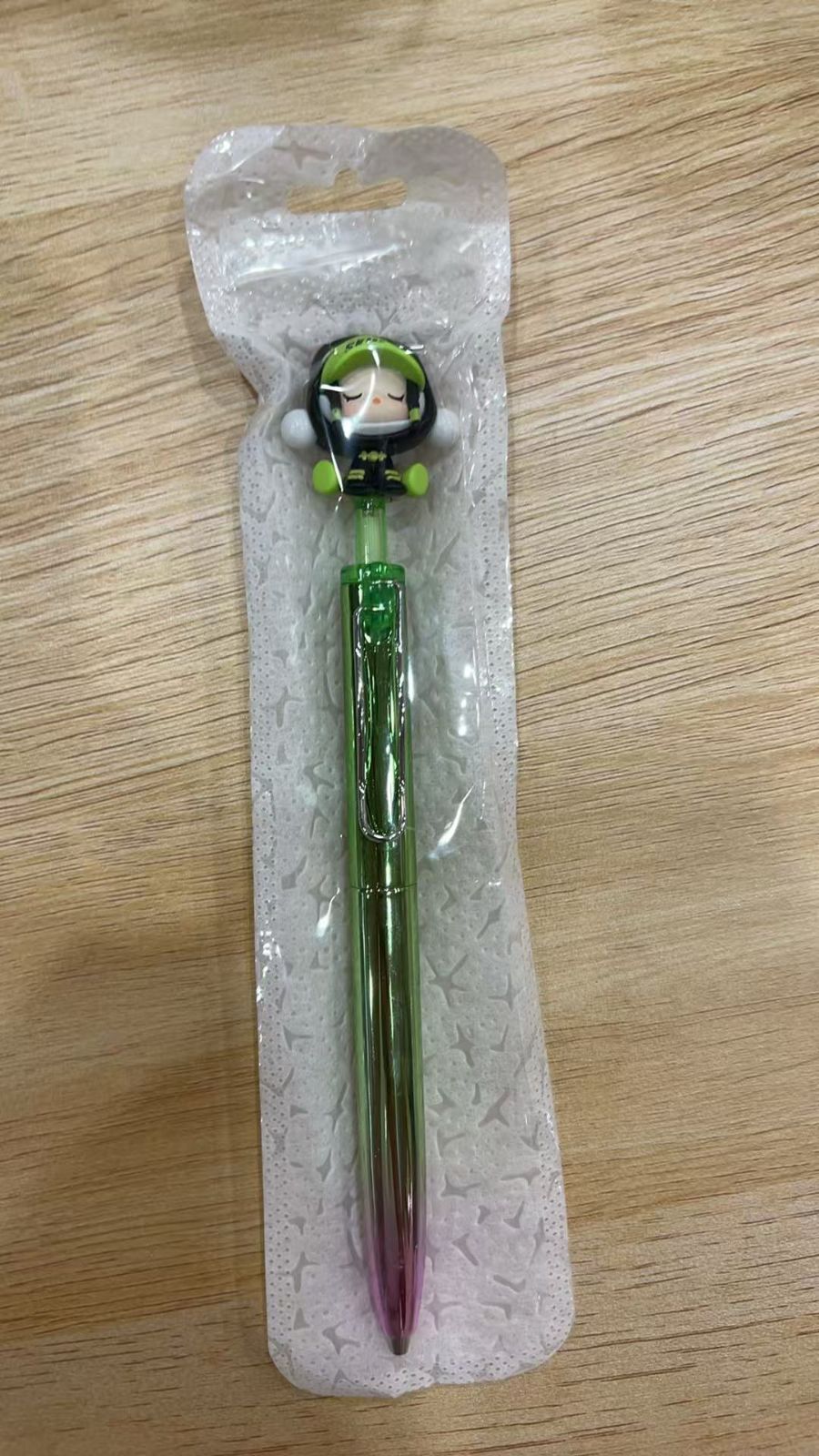 キャラクター文具 8本セット 万年筆2 水性ペン6 SKLAD-KIRPICHA_RU