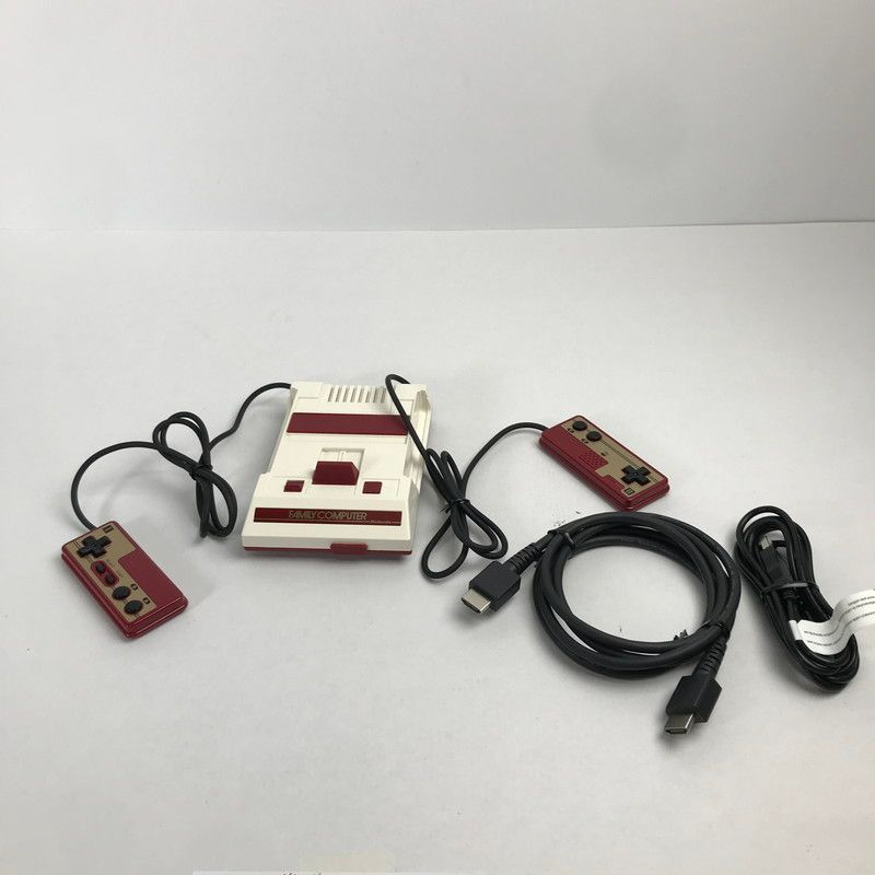 未使用品　ニンテンドークラシックミニ　ファミリーコンピューター 即納☆新品】ニンテンドークラシックミニ ファミリー
