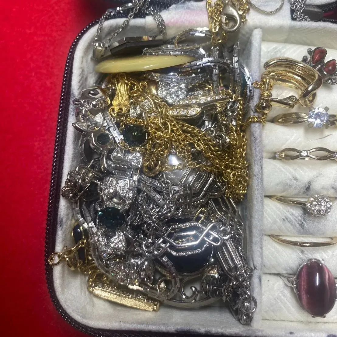 遺品整理 ジュエリー まとめ 商品 箱 BOX 未仕分け 未確認 指輪 リング