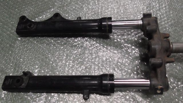 ジョグZR FI SA39J-838xxx の フロントフォーク 1760577205