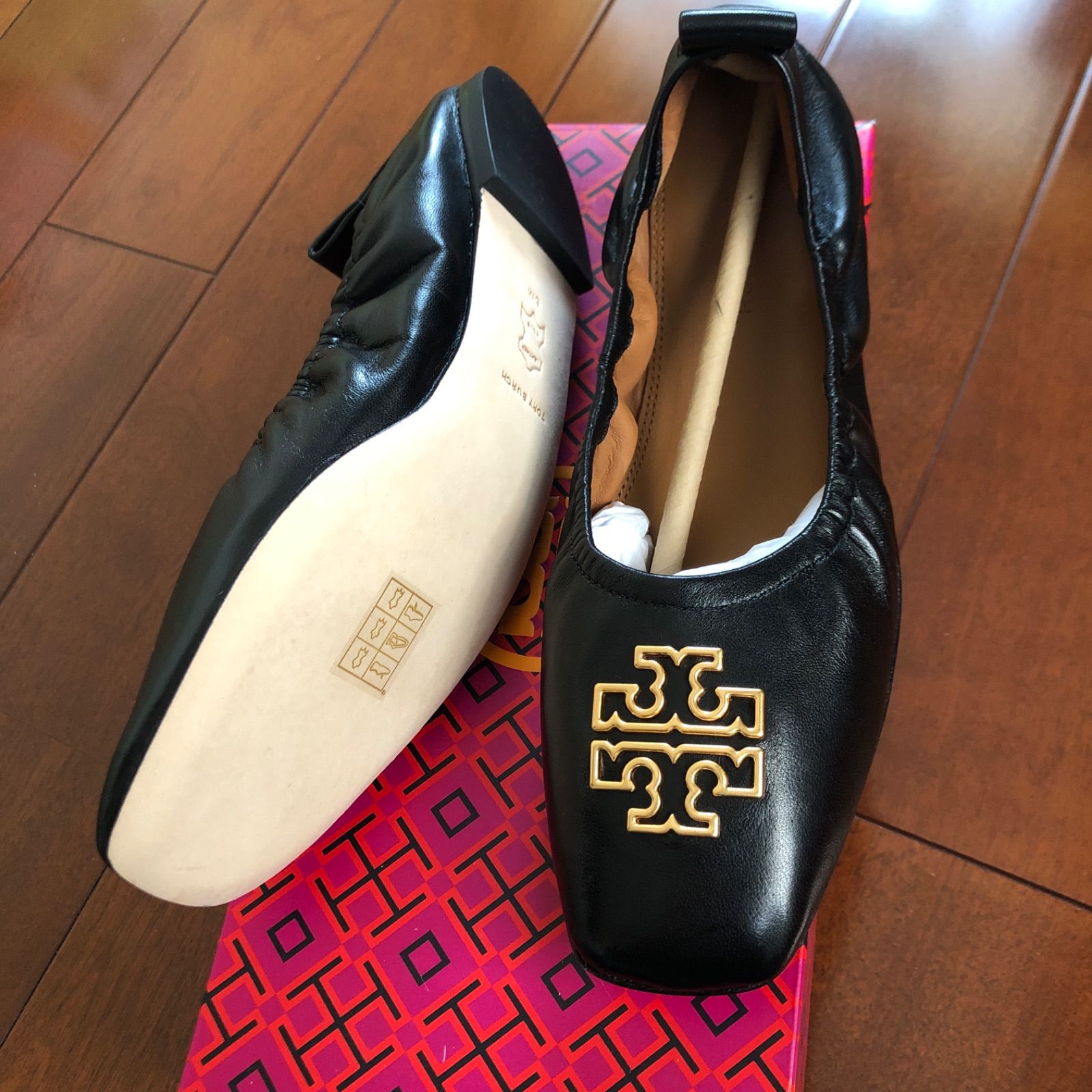 新品☆TORY BURCH トリーバーチ 本革フラットシューズ 黒 23cm - メルカリ