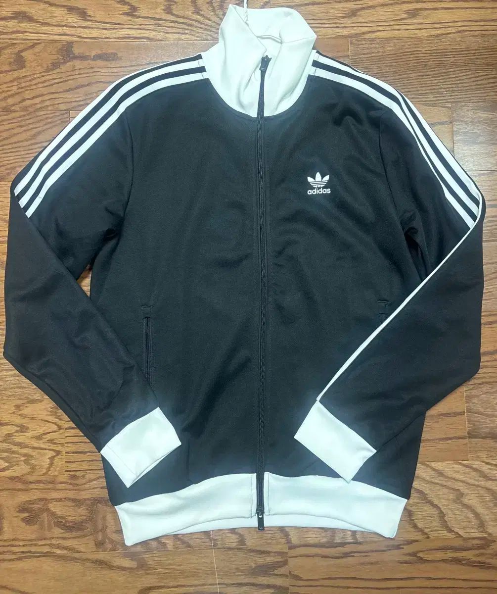 adidas トラックジャケット ベッケンバウアー ジェンダー ブラック L