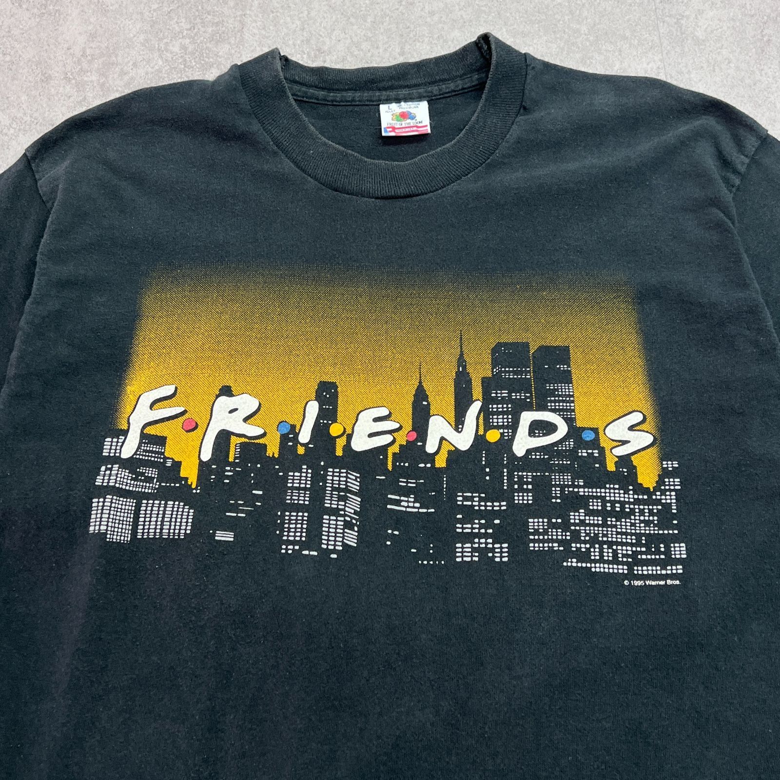 90s USA製 FRIENDS フレンズ ヴィンテージTシャツ フェード感