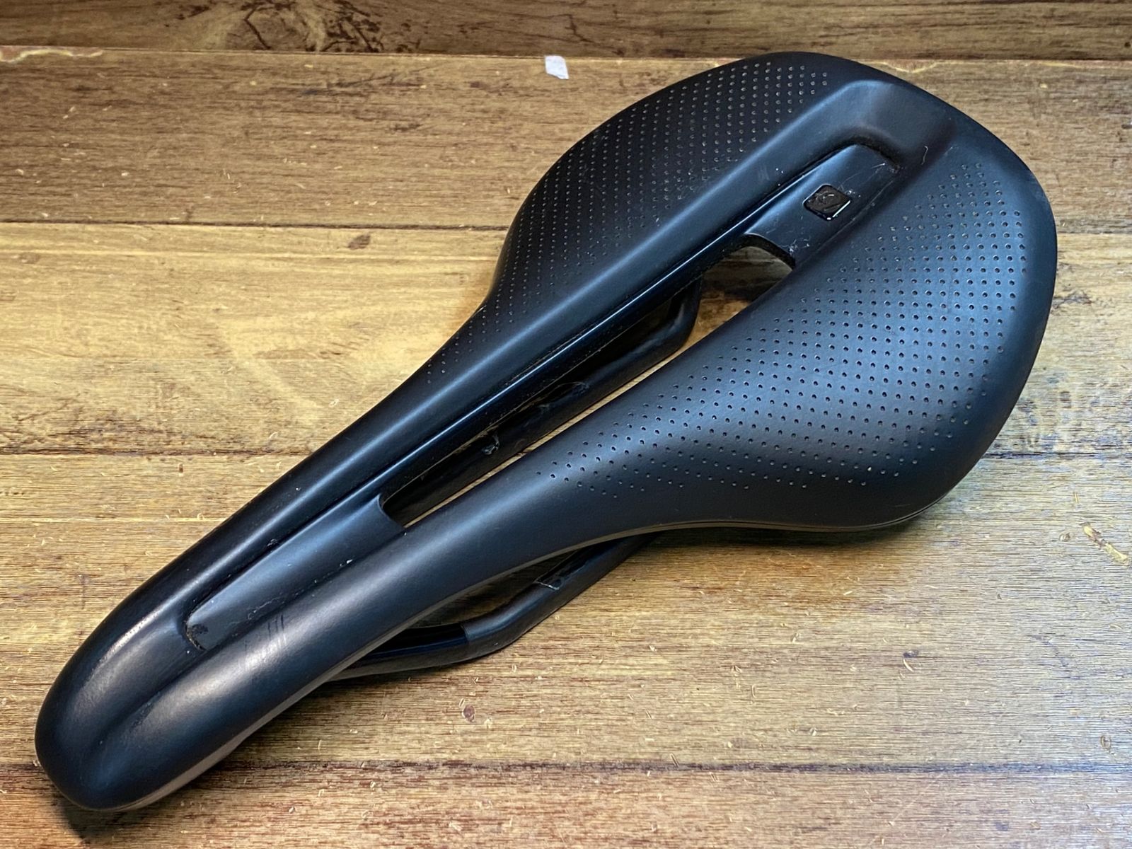 IH533 ボントレガー BONTRAGER VERSE PRO サドル 黒 カーボン 145mm 