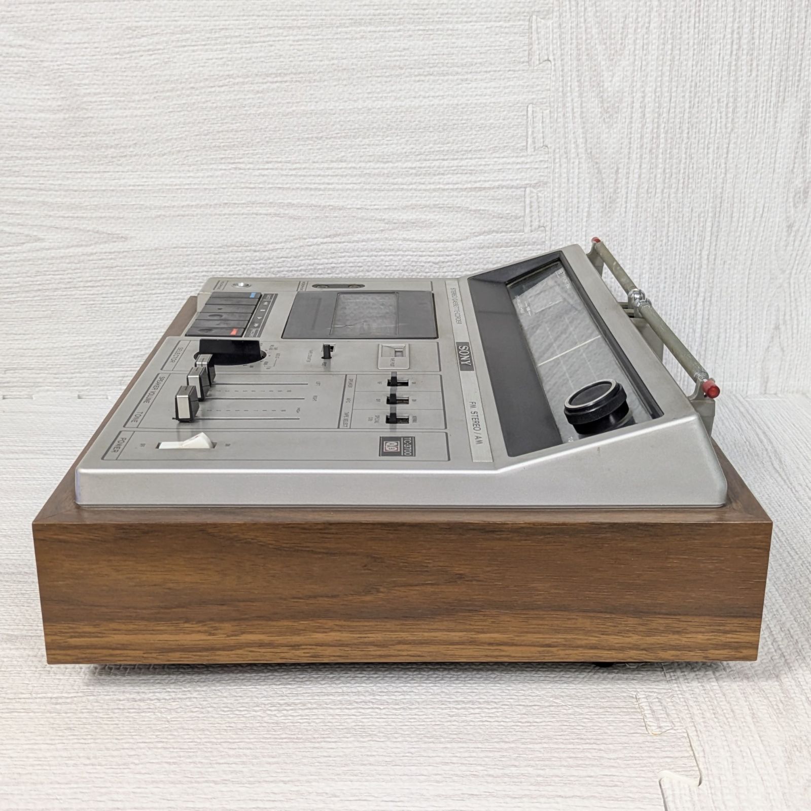 魅了される SONY ソニー TC-3700 カセット ラジオ AM FM 独自の