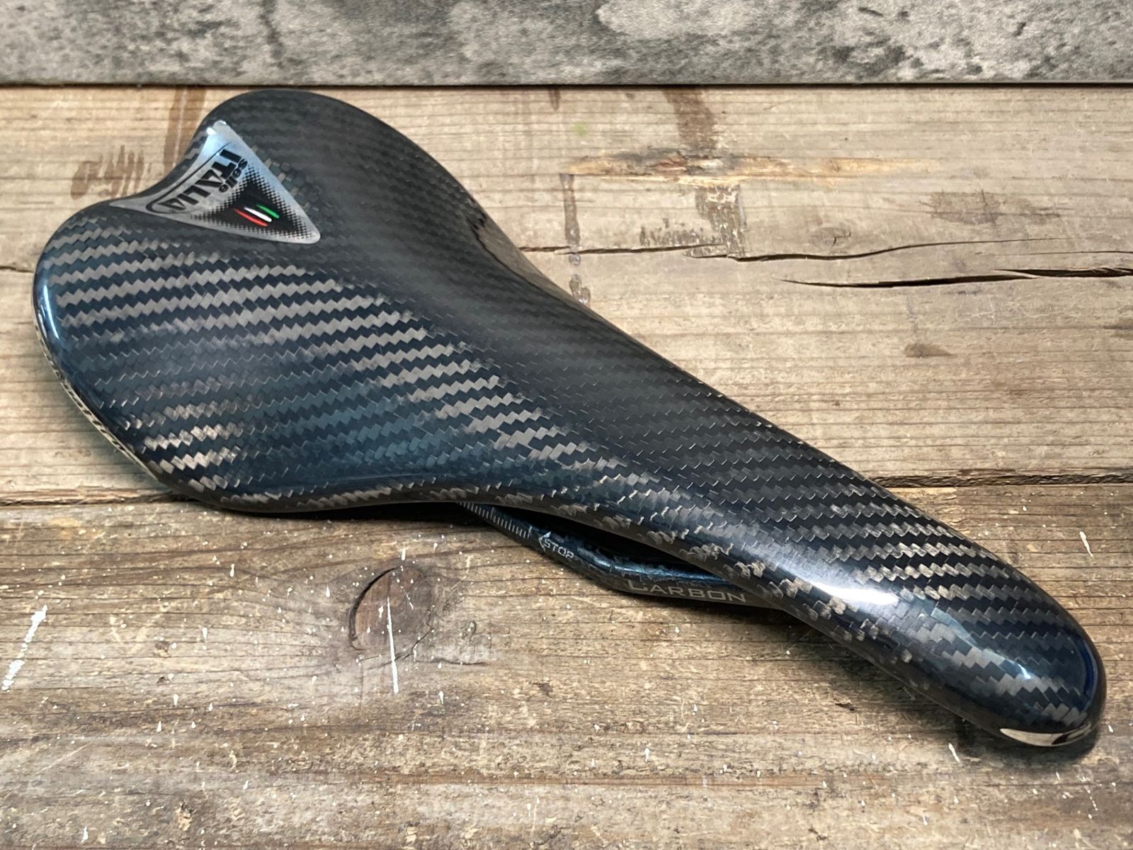 IQ577 セライタリア SELLE ITALIA C64 カーボン サドル 黒 - メルカリ