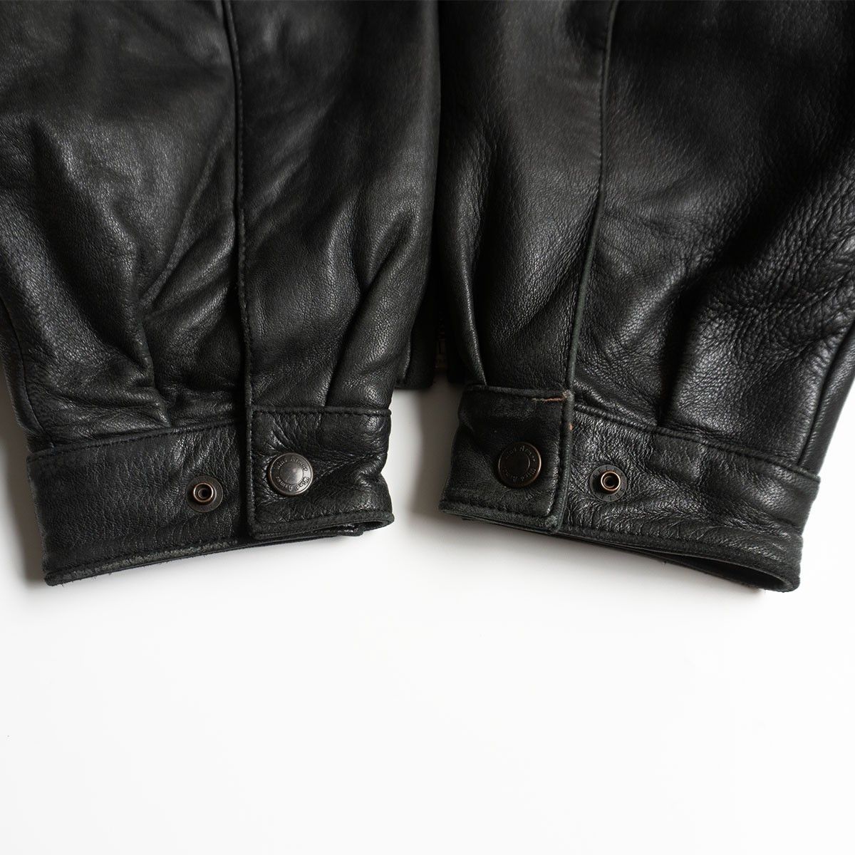 ウインドアーマー 25100698