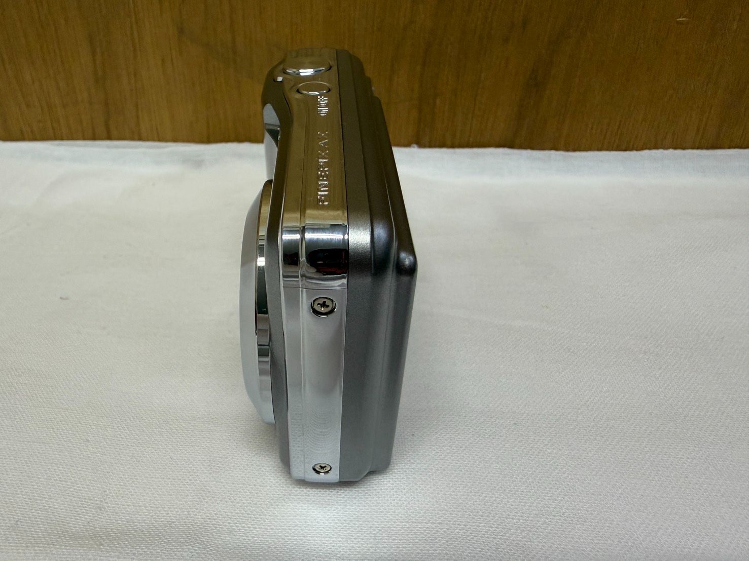 カメラ】高性能デジカメ FUJIFILM FinePix AX600 デジタルカメラ 