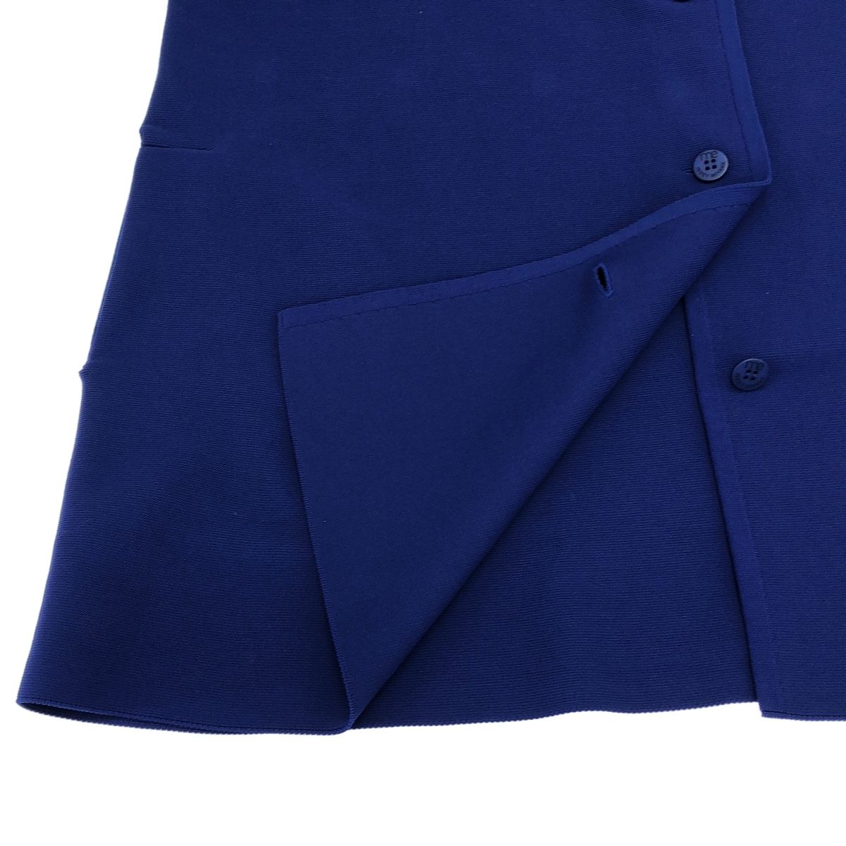 マンミーヤ me ISSEY MIYAKE ミーイッセイ ミヤケ 24AW ノーカラーポリエステル