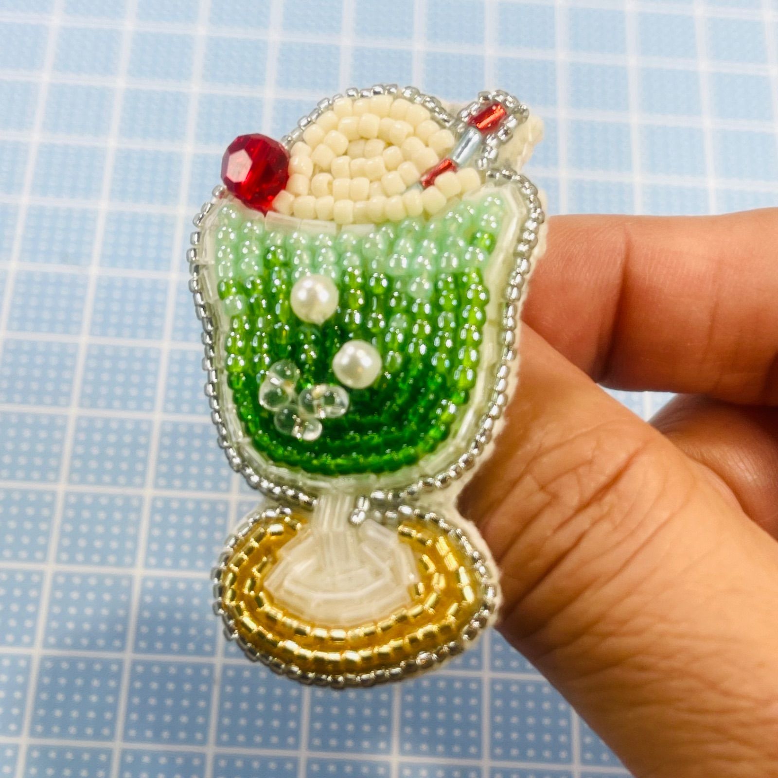 イルカメ 魔女ハット クリームソーダ ビーズ 刺繍ブローチ イルカメ様 専用 魔女ハット クリームソーダ ビーズ 刺繍ブローチ