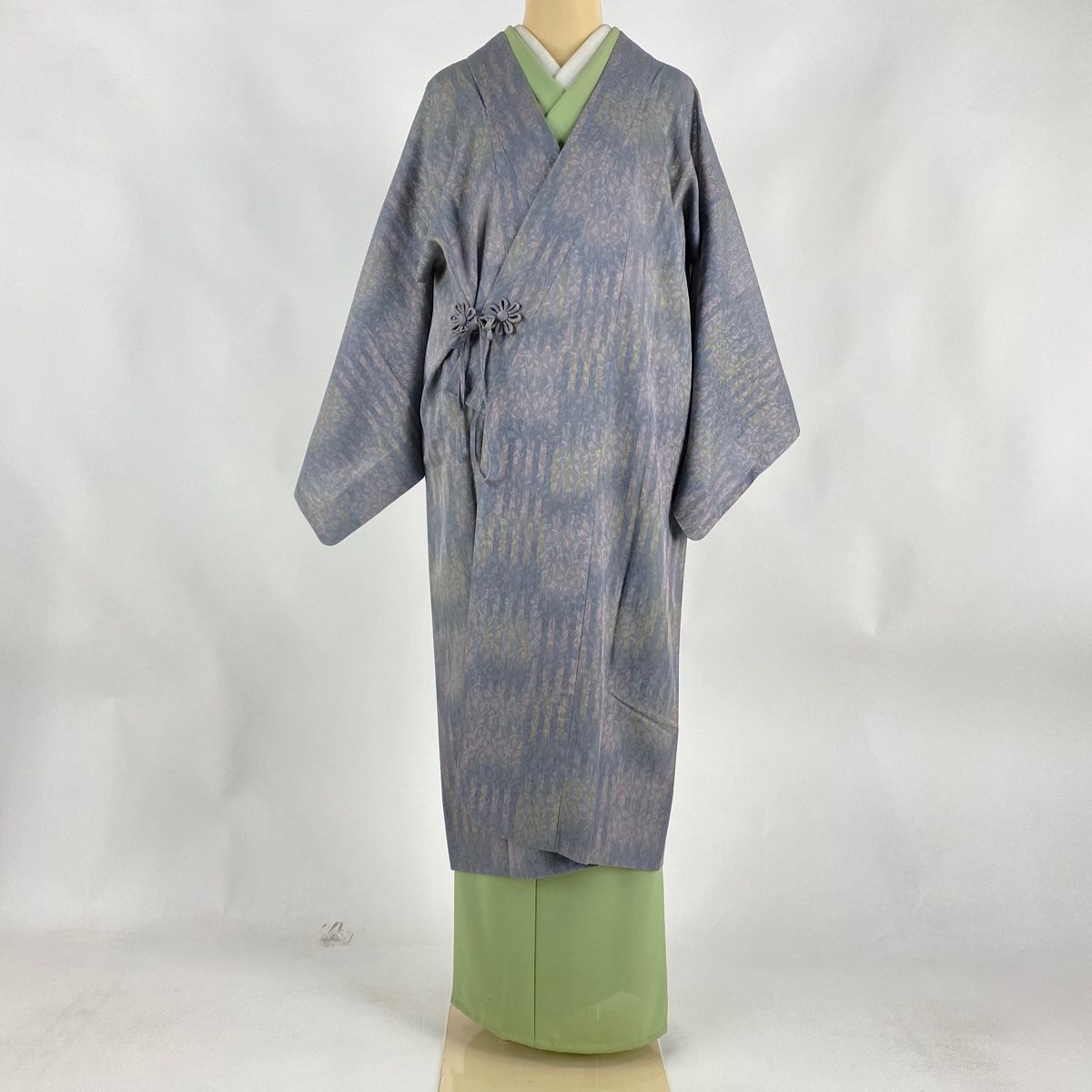 道中着 身丈108.5cm 裄丈67cm M 和装コート 地紋 紫 正絹 逸品 【中古  