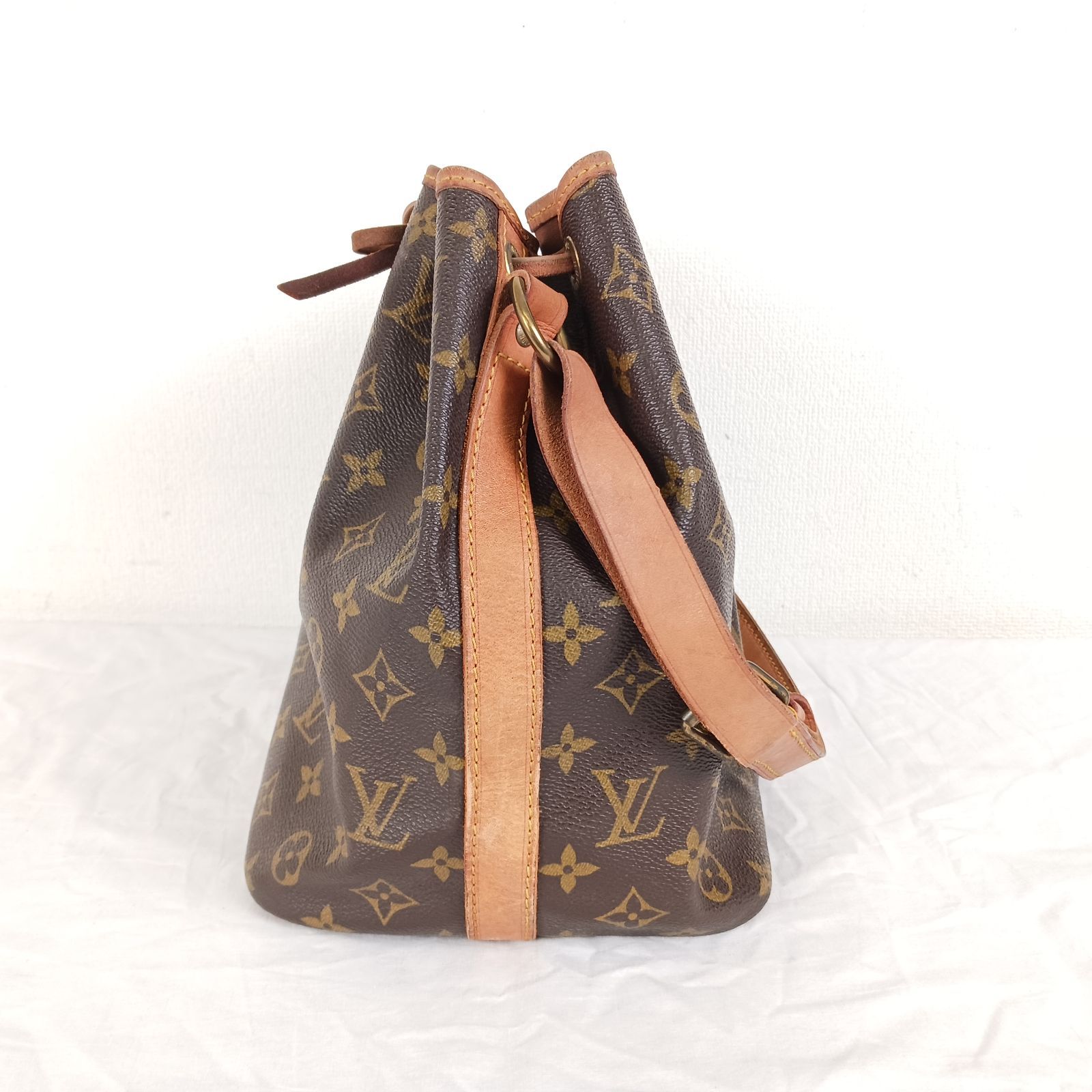 ヴィトンモノグラム バケットバッグプチノエ