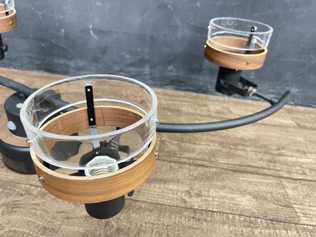 4灯シーリングライト【】展示品 動作保証 Ampoule AMP51095 バータイプ