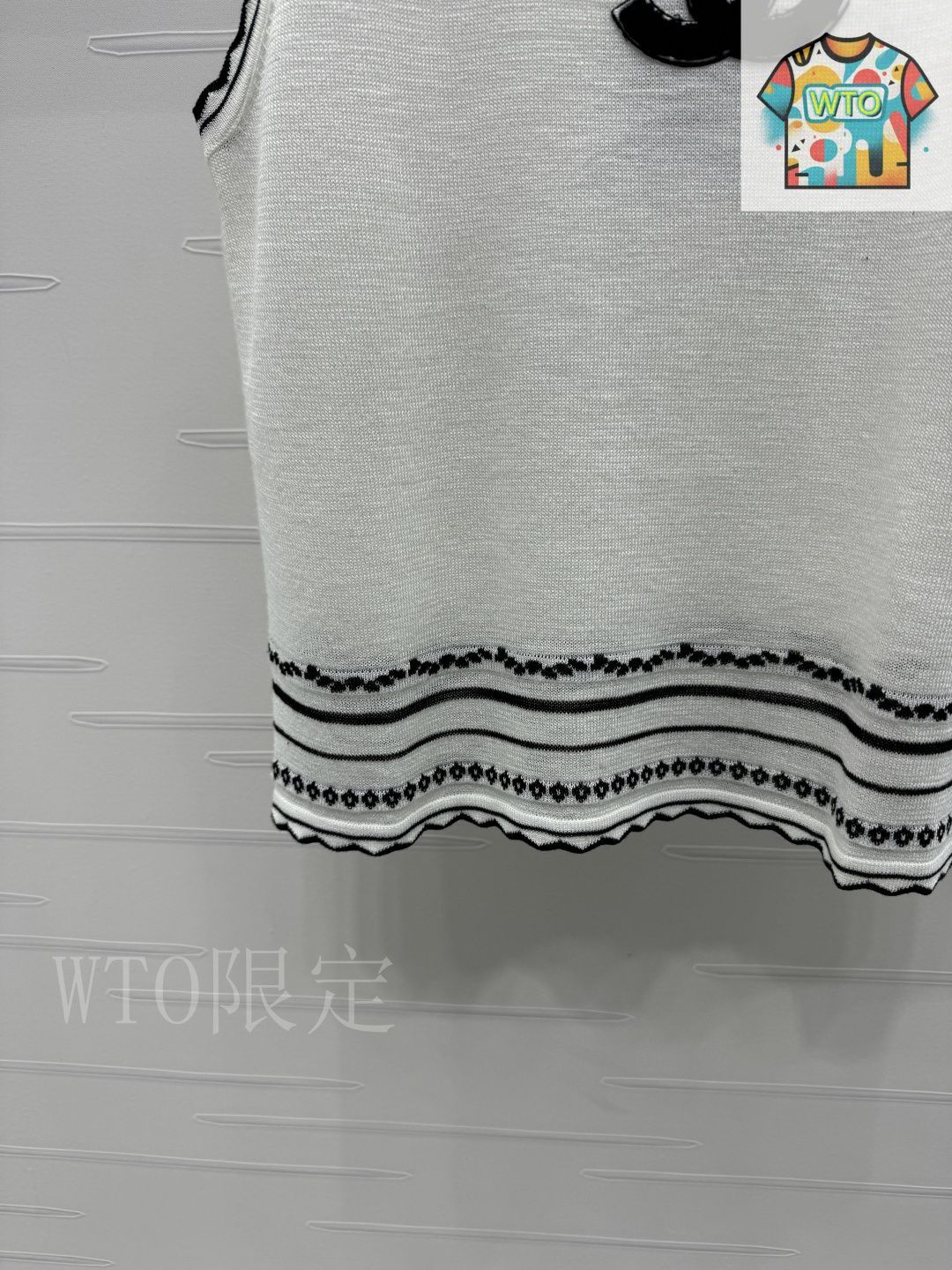 今日特価】CHANEL ダブル C ニットベスト-2 - メルカリ