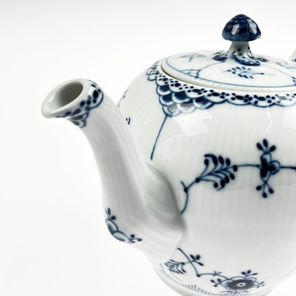 ROYAL COPENHAGEN ロイヤルコペンハーゲン ブルーフルーテッド ハーフレース ティーポット