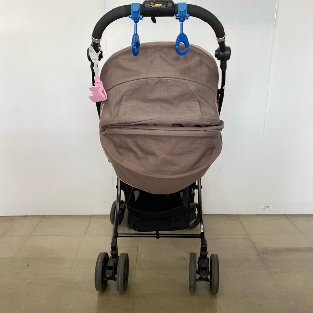 配送不可、現地引取のみ、リユース品】Combi コンビ CWL ディア 