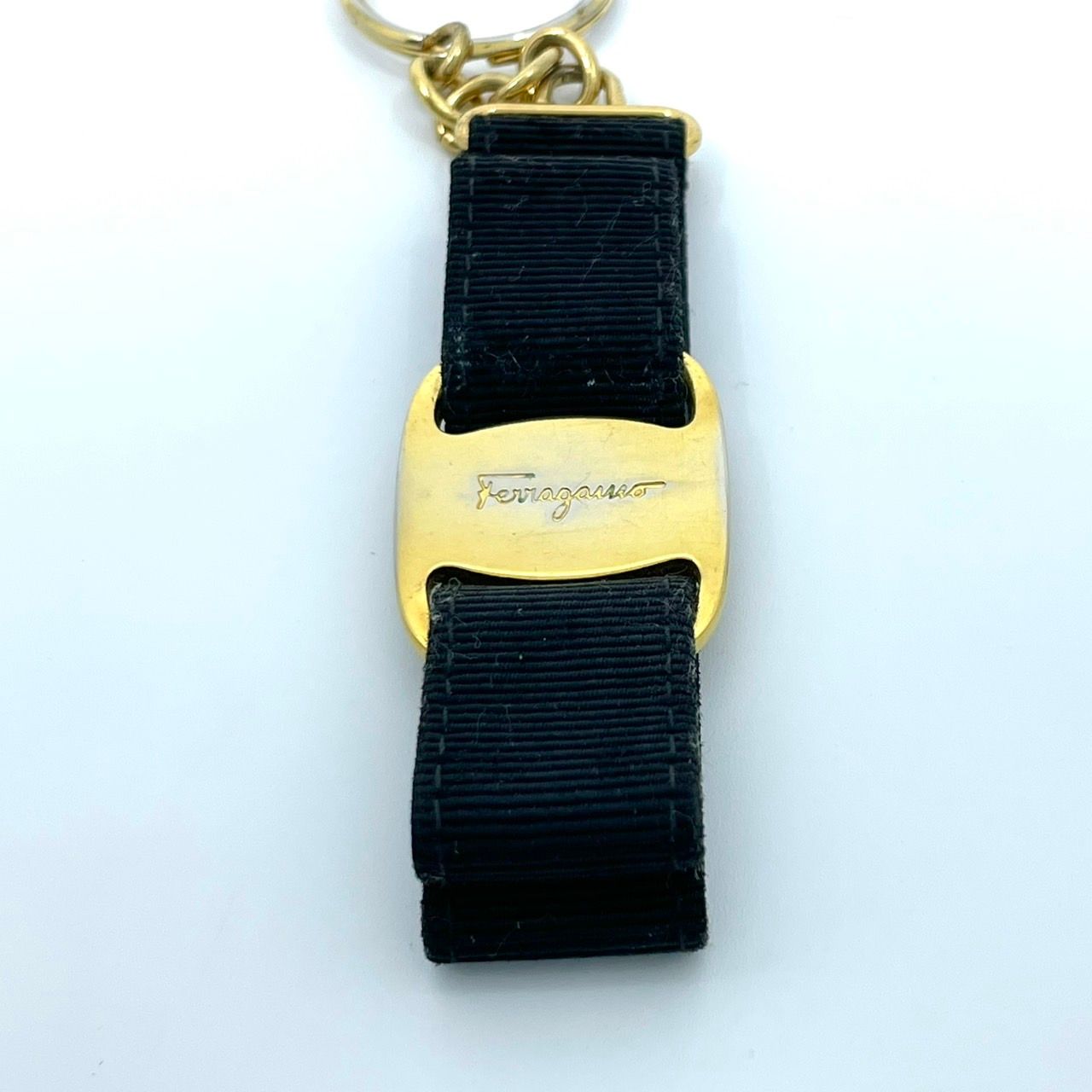 Salvatore Ferragamo サルヴァトーレ フェラガモ ヴァラリボン