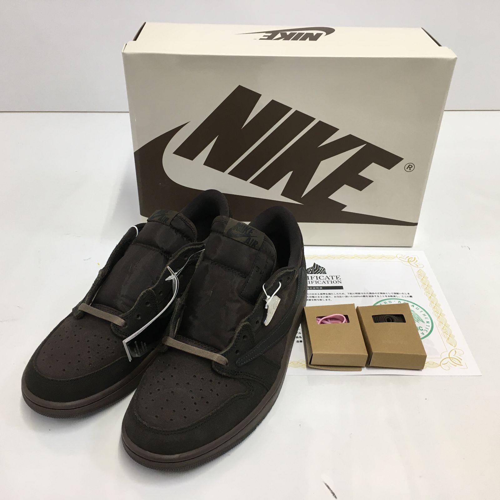 Travis Scott × Nike Air Jordan 1 Low OG SP 