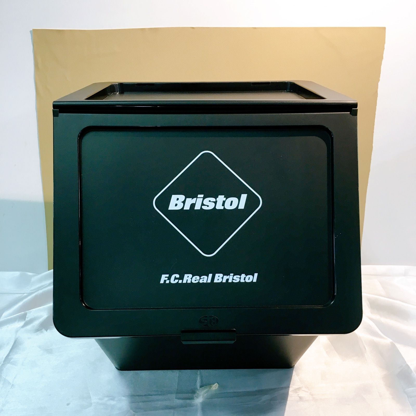 未使用品】F.C.Real Bristol STACKSTO EMBLEM PELICAN GARBEE