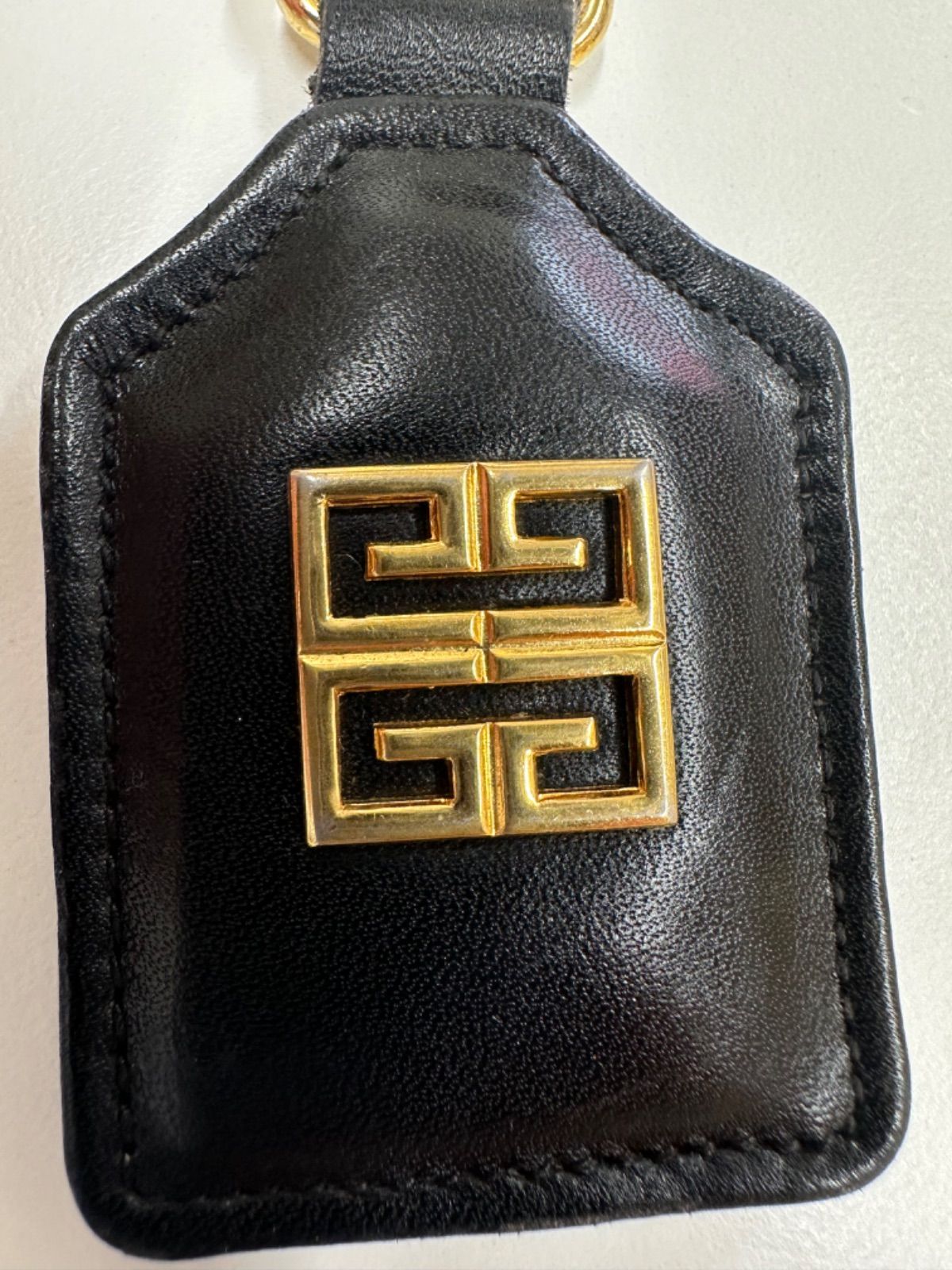 GIVENCHY　ジバンシイ　キーホルダー 楽天市場】☆難有り特価！GIVENCHY ジバンシィ キーリング