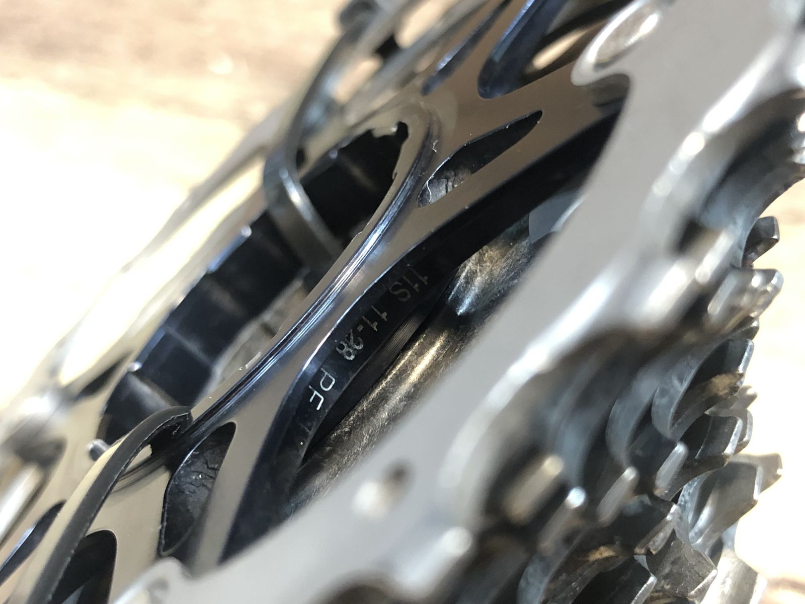 EZ382 シマノ SHIMANO デュラエース DURA-ACE CS-R9100