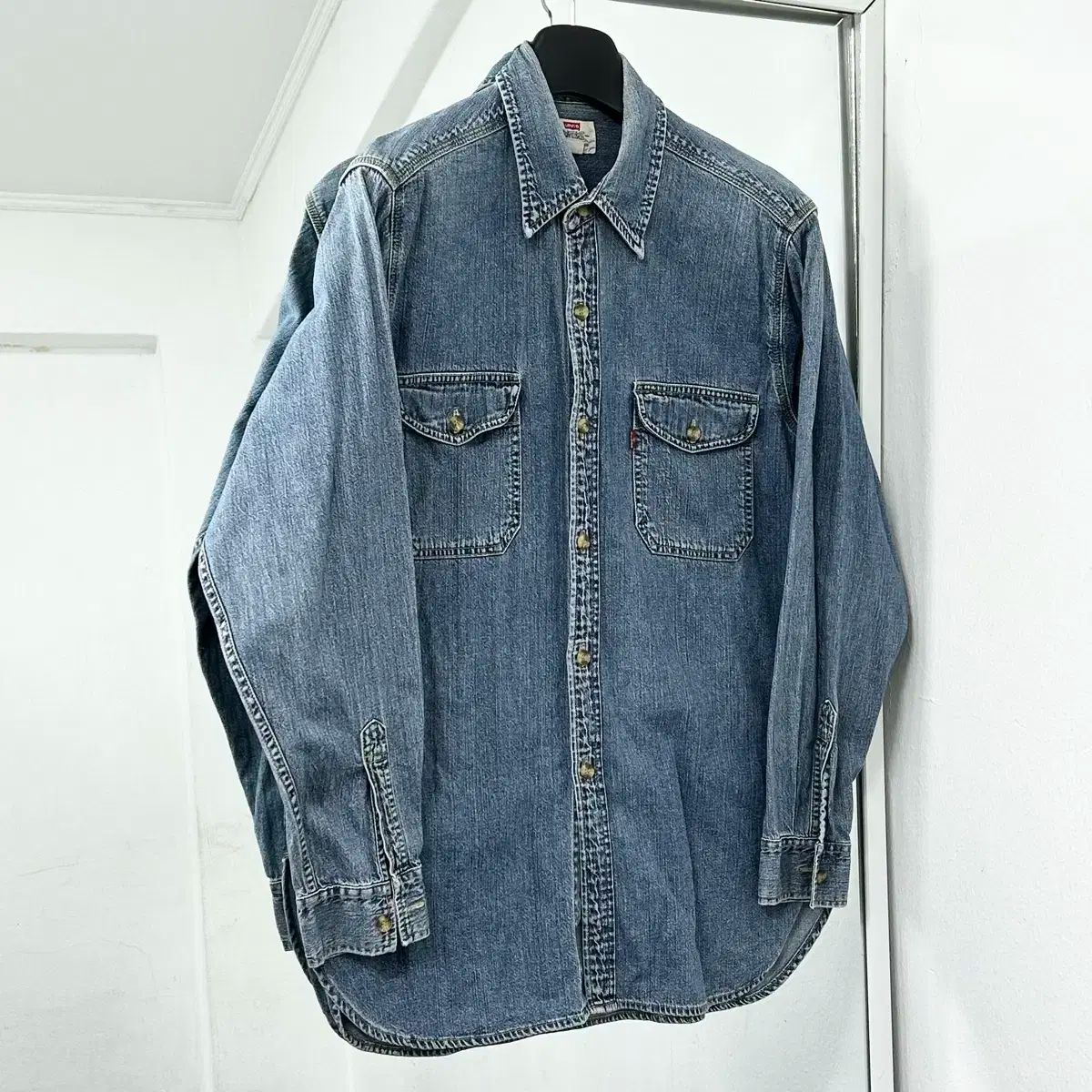 【雷市場（ポンジャン）商品韓国直送】 LEVI'S(リーバイス) ウエストン ウォッシュド デニム シャツ