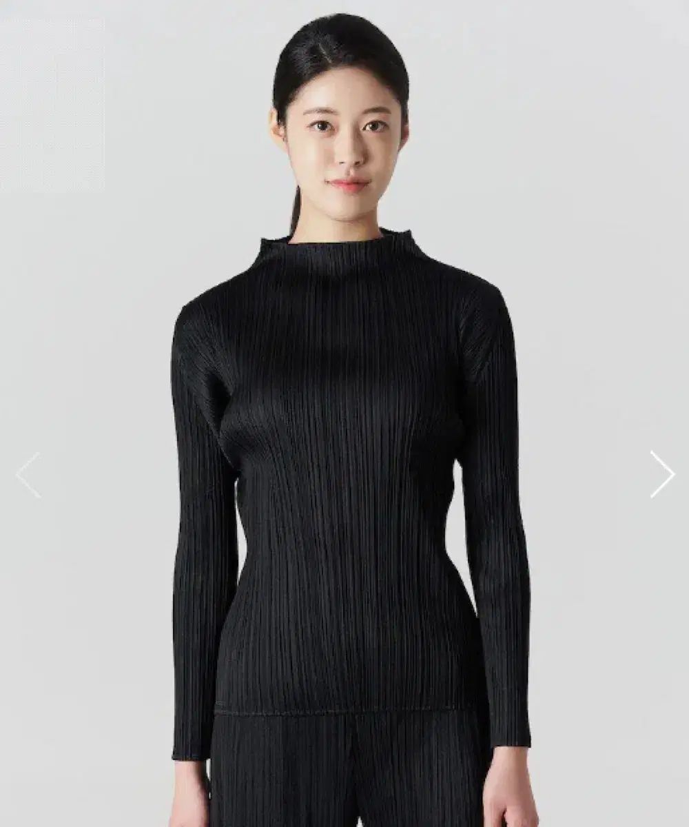 PLEATS PLEASE! プリーツハイネック長袖 イッセイミヤケ PLEATS PLEASE