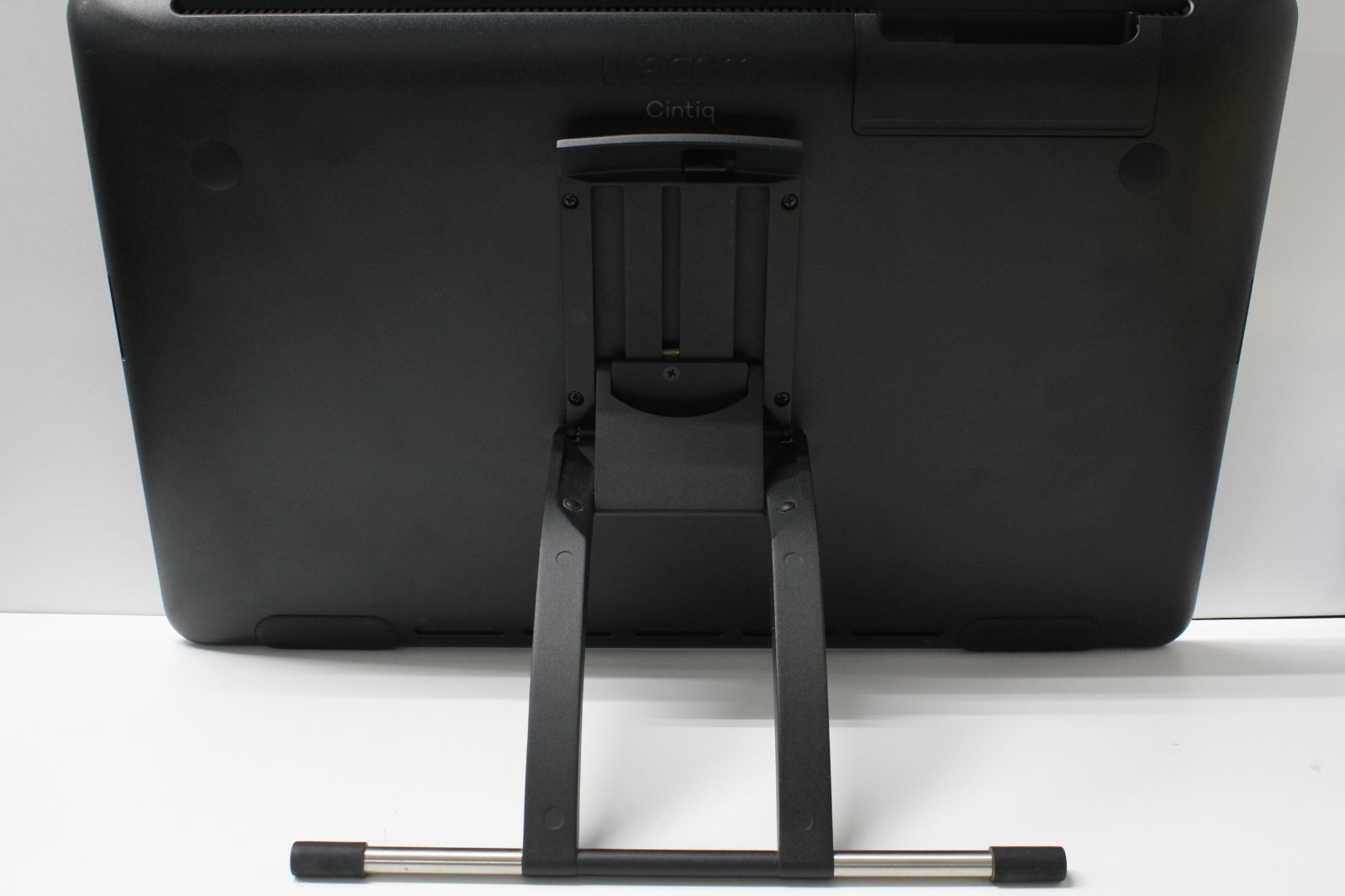 現状品 Wacom Cintiq 22 スタンド付き 21.5型 液晶ペンタブレット ⑤ VETTDRUCK_DE