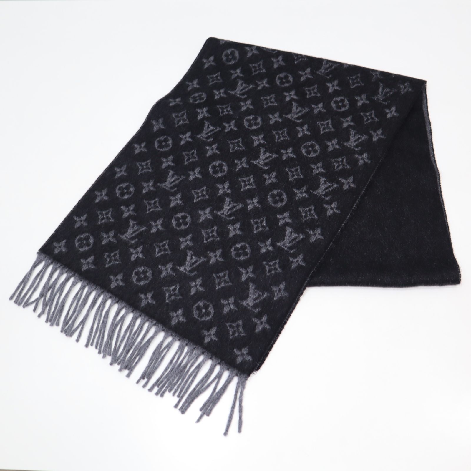 エンポリオ アルマーニ マフラー ストール ファー もこもこ ぼんぼん