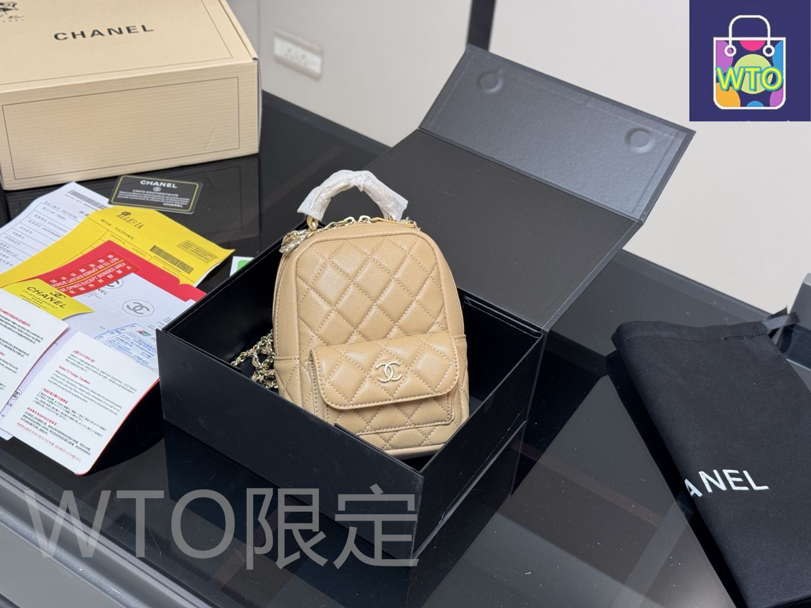 【24C遊び心溢れるデザイン】CHANEL★ショルダーバッグ 24C遊び心溢れるデザイン】CHANEL☆ショルダーバッグ
