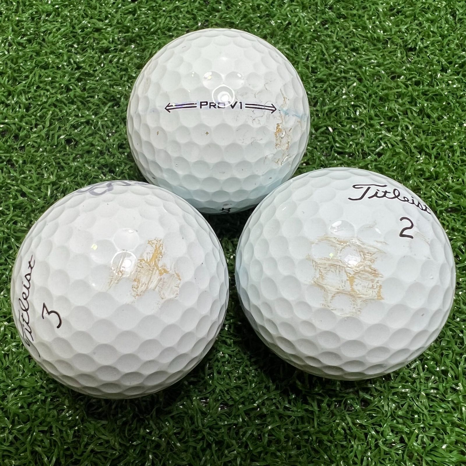【S138】Titleist AVX　年式混合　白  ロストボール 24球 B01】Titleist PROV1 白 年式混合 ロストボール 24球 - メルカリ