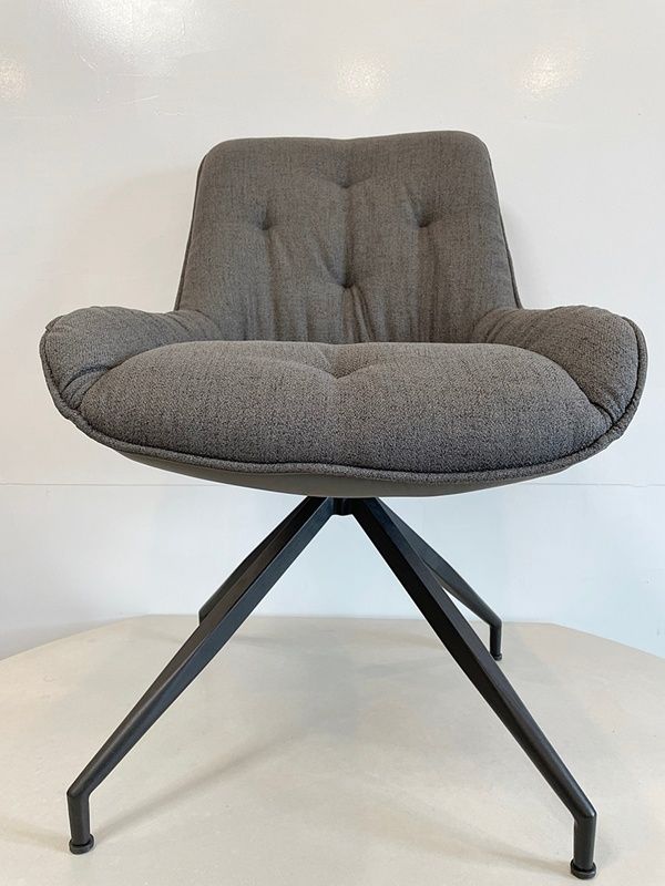 moda en casa モーダ・エン・カーサ OSKAR chair オスカー