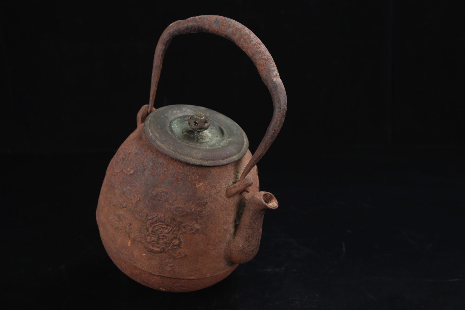 煎茶道具 時代物 古作 丸形 鉄瓶 釜師 銅蓋 龍文堂造 茶道具