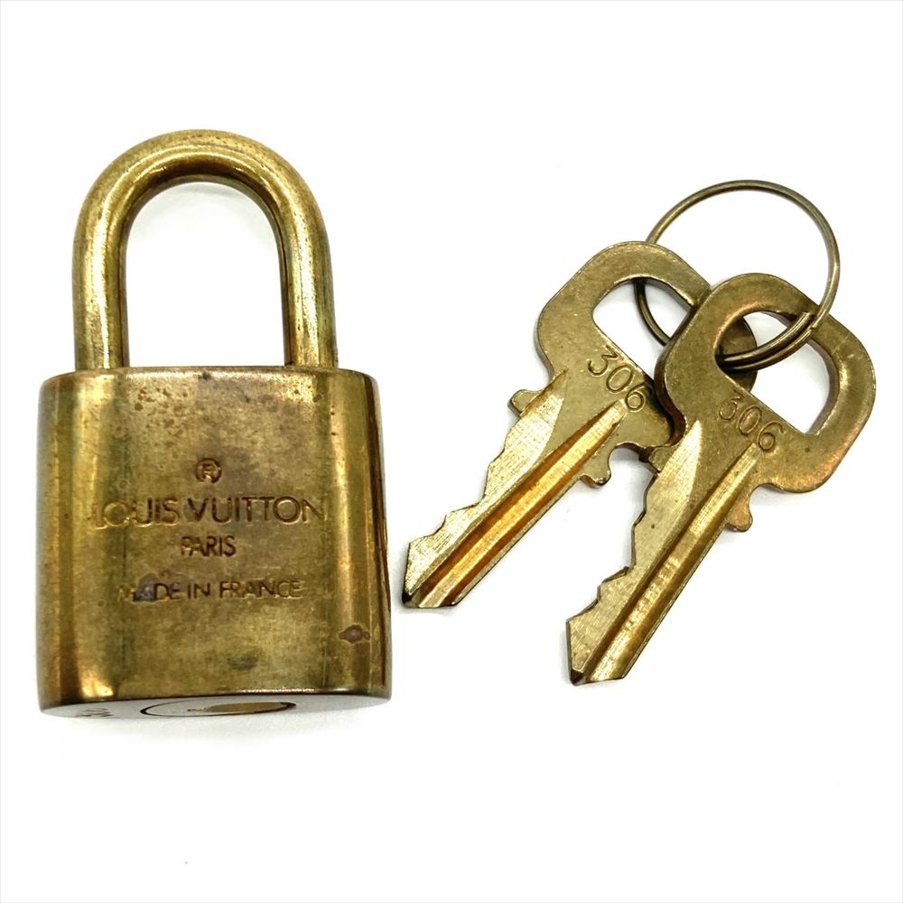 ☆美品☆ 【ルイヴィトン】 ネックレス カデナ 絶版 真鍮 ゴールド パドロック LOUIS VUITTON ルイ•ヴィトン カデナ ネックレス パドロック