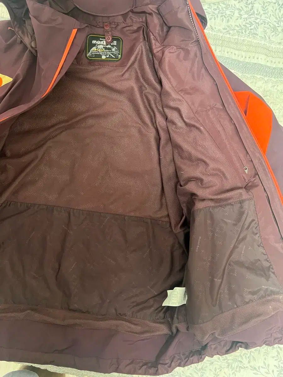  mont bell モンベル ウィンドブレーカー ジャケット バーガンディ オレンジ その他 アウター