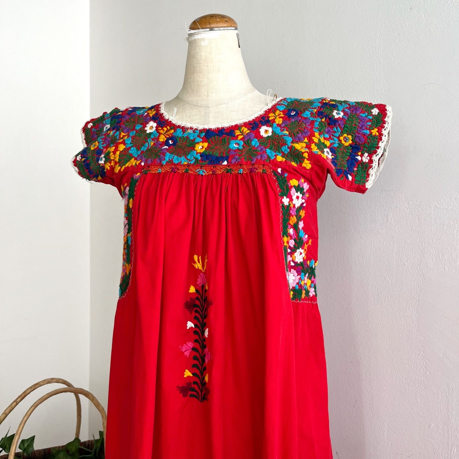 70s ヴィンテージ　サンアントニーノ　刺繍　メキシカン　ワンピース サンアントニーノ刺繍ワンピース刺繍