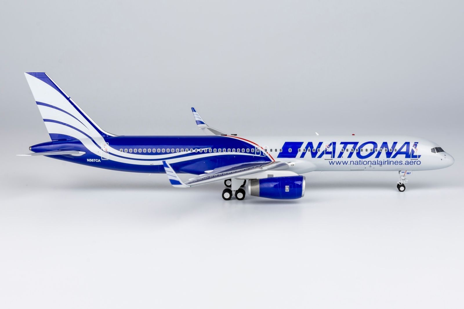 ナショナルエアラインズ 757-200