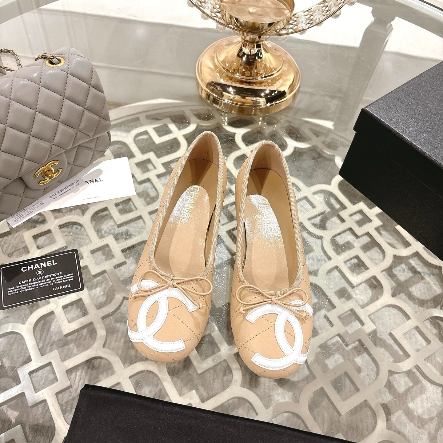 【繊細なデザインが華やか♪】CHANEL パンプス 25A 繊細なデザインが華やか♪【CHANEL】パンプス 25A
