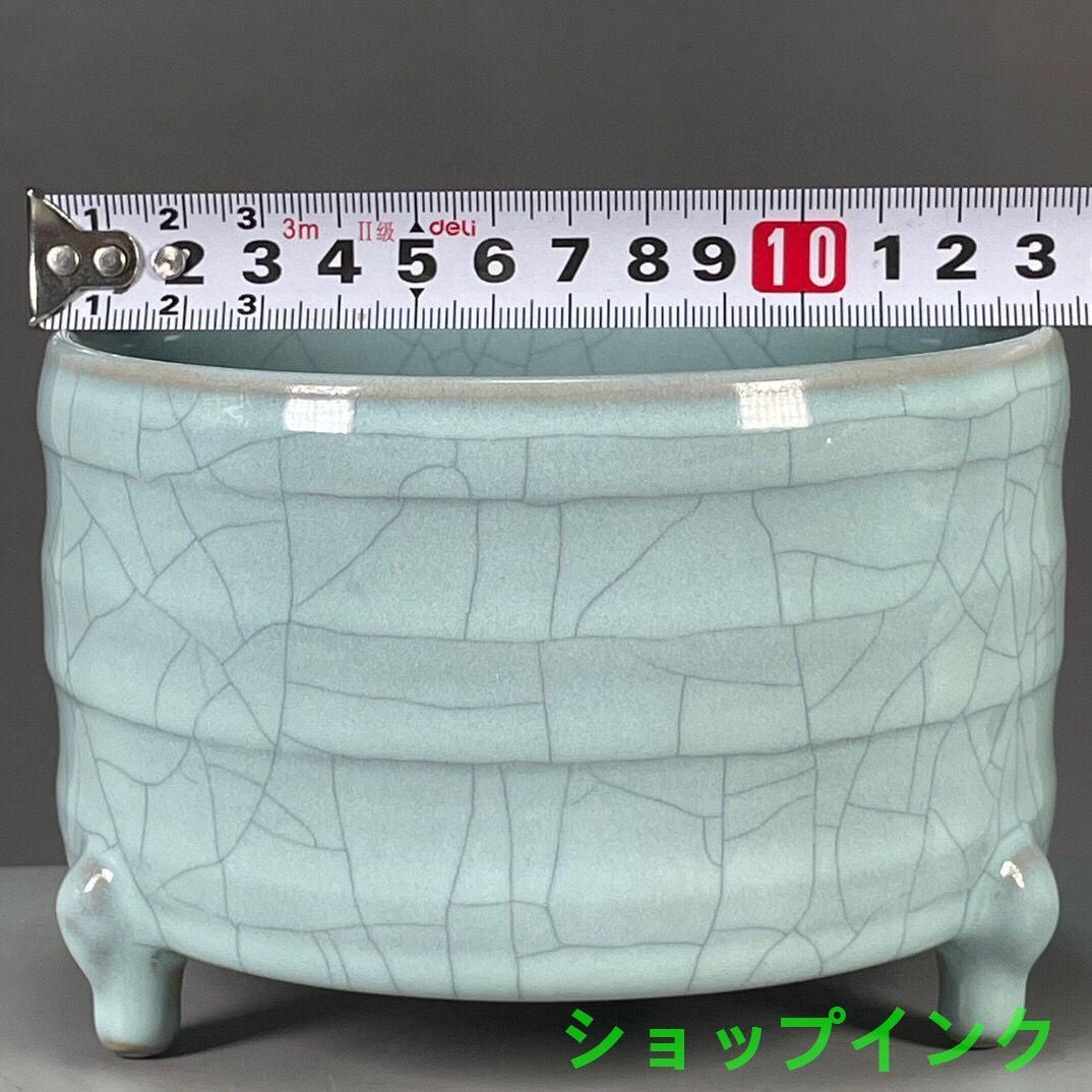 磁器 景徳鎮 開片釉三足香炉 工芸品 置物 汝磁器開片三足香炉 香道具 景徳鎮 陶磁器 装飾品 現代工芸品