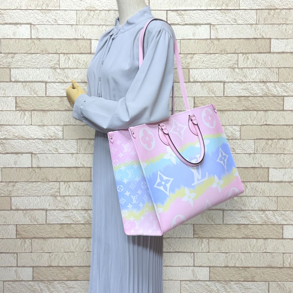 ルイ・ヴィトン LOUIS VUITTON オンザゴー GM ショルダーバッグ バッグ PVCコーティングキャンバス レザー エスカル ピンク レディース ピンク系 / マルチカラー M45191 【中古】 楽天市場】【3万円OFFクーポン対象】ルイ・ヴィトン LOUIS VUITTON