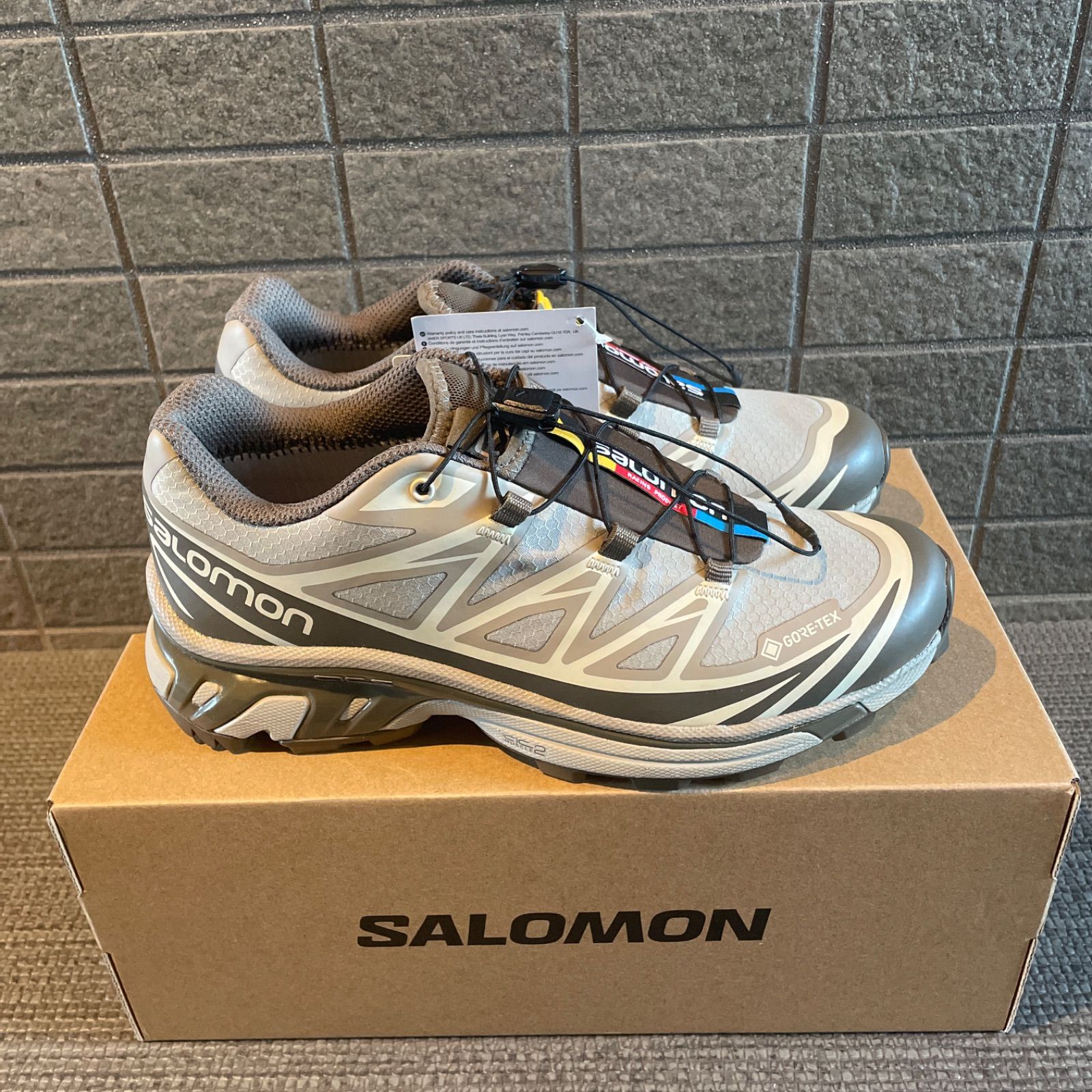 オシャレ 23.5cm 新品未使用タグ付き SALOMON XT-6 サロモン