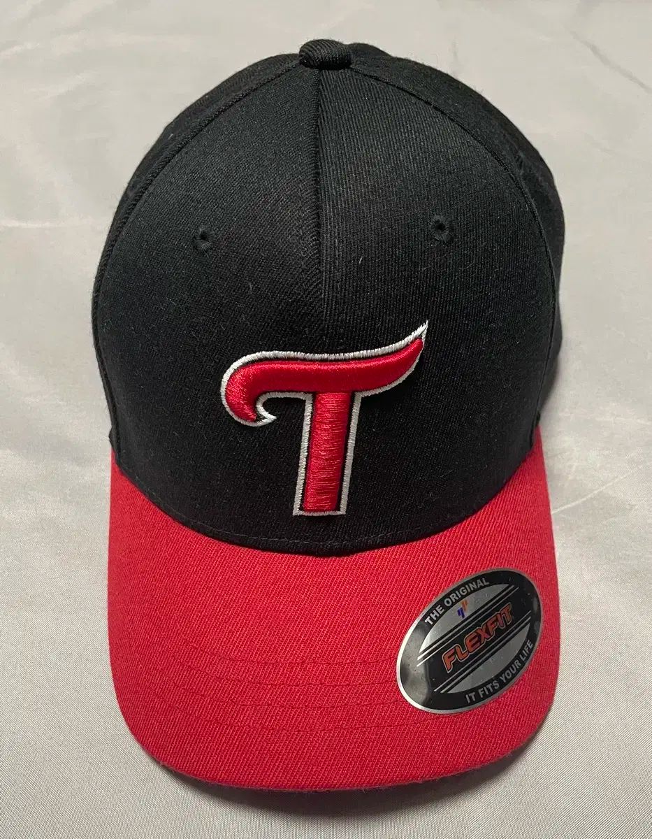 【雷市場（ポンジャン）商品韓国直送】 LG TWINS ツインズ フレックスフィット L ー XL 帽子 ボールキャップ