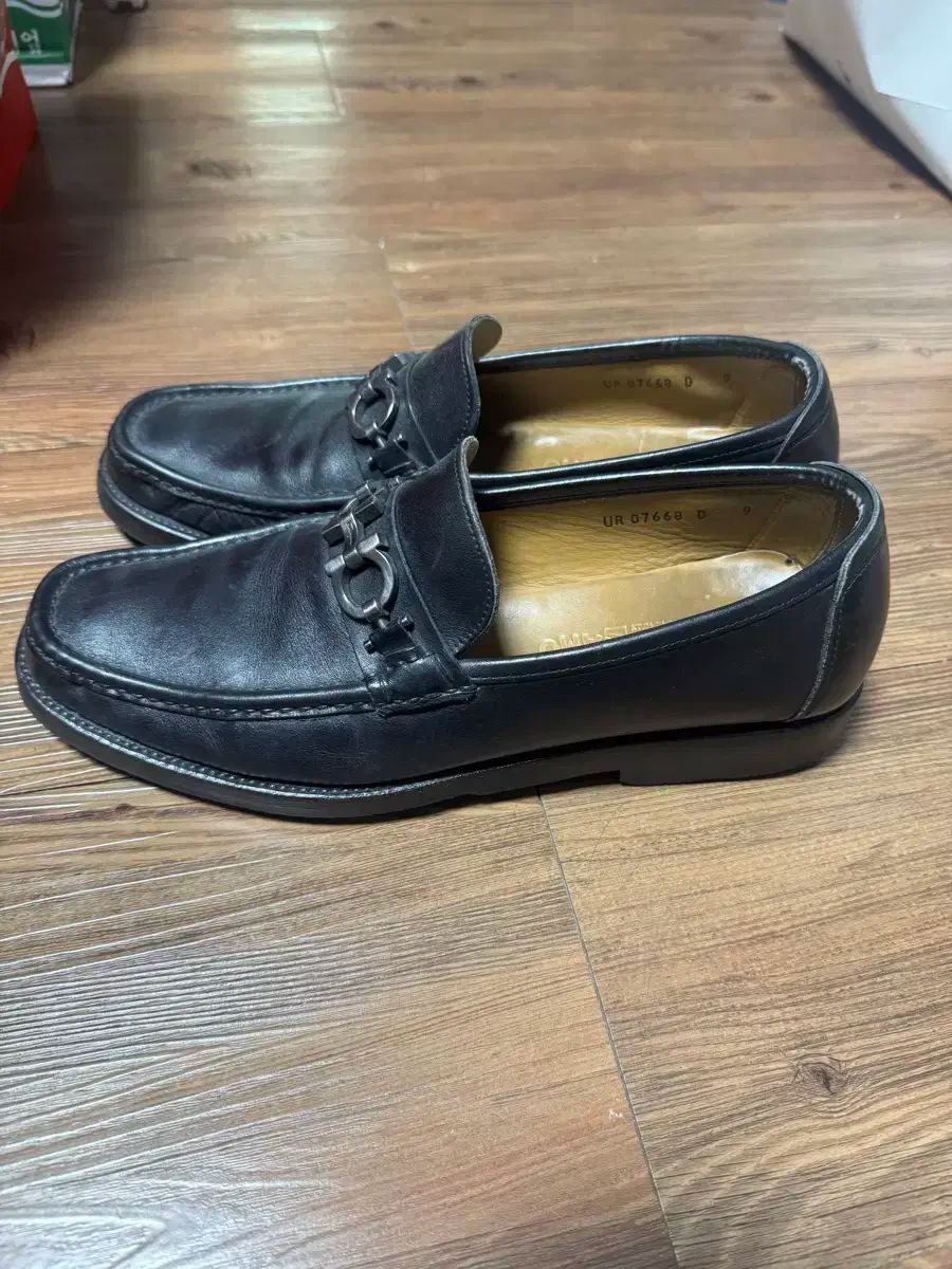 フェラガモ ガンチーニ メンズ ローファー 靴 9 サイズ