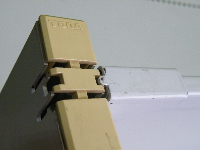 TODA製 H150cm×W88cm 3連結両面3段什器 背面ボード(画像は2連結 