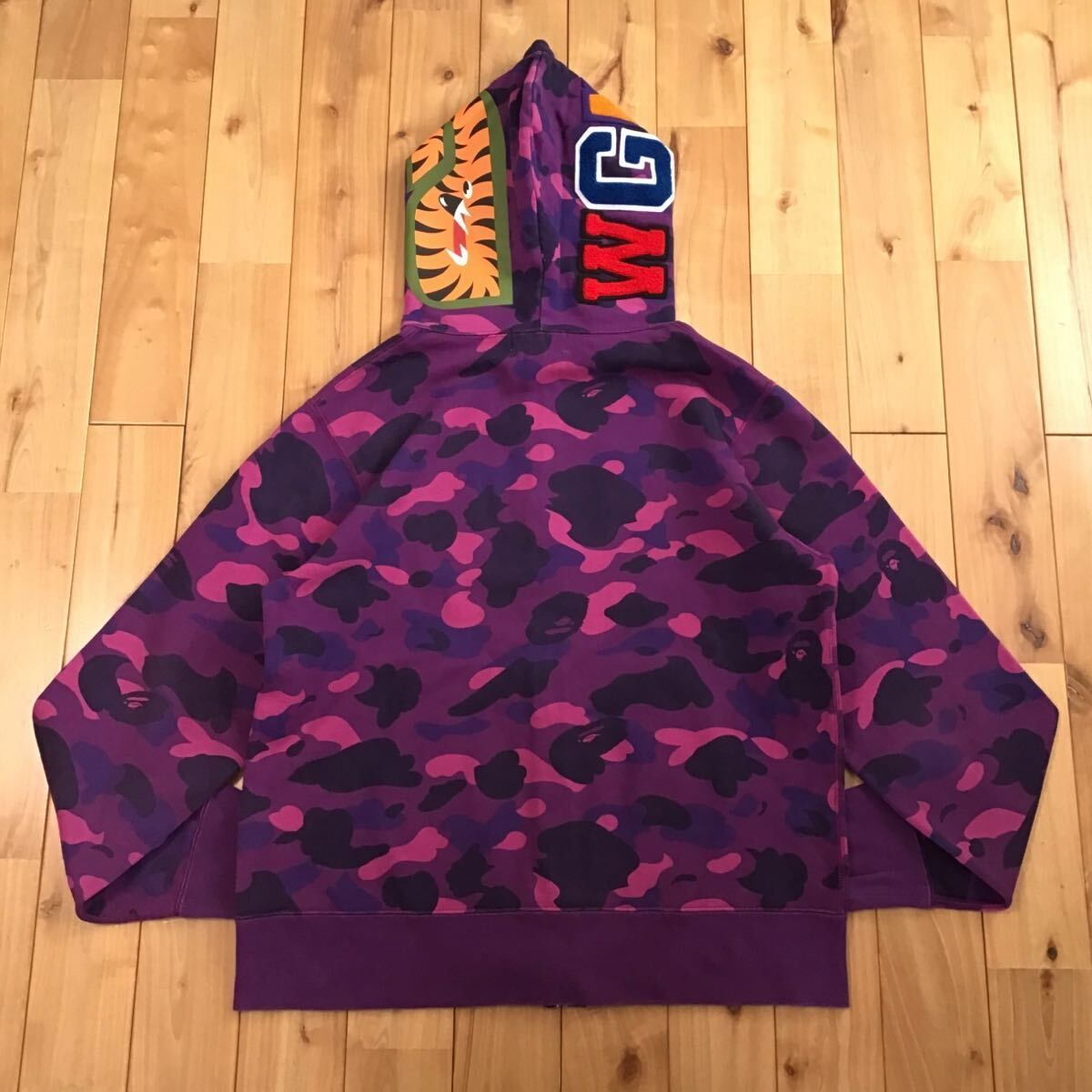 A Bathing Ape 紫迷彩パーカー M A Bathing Ape パーカー M パープル