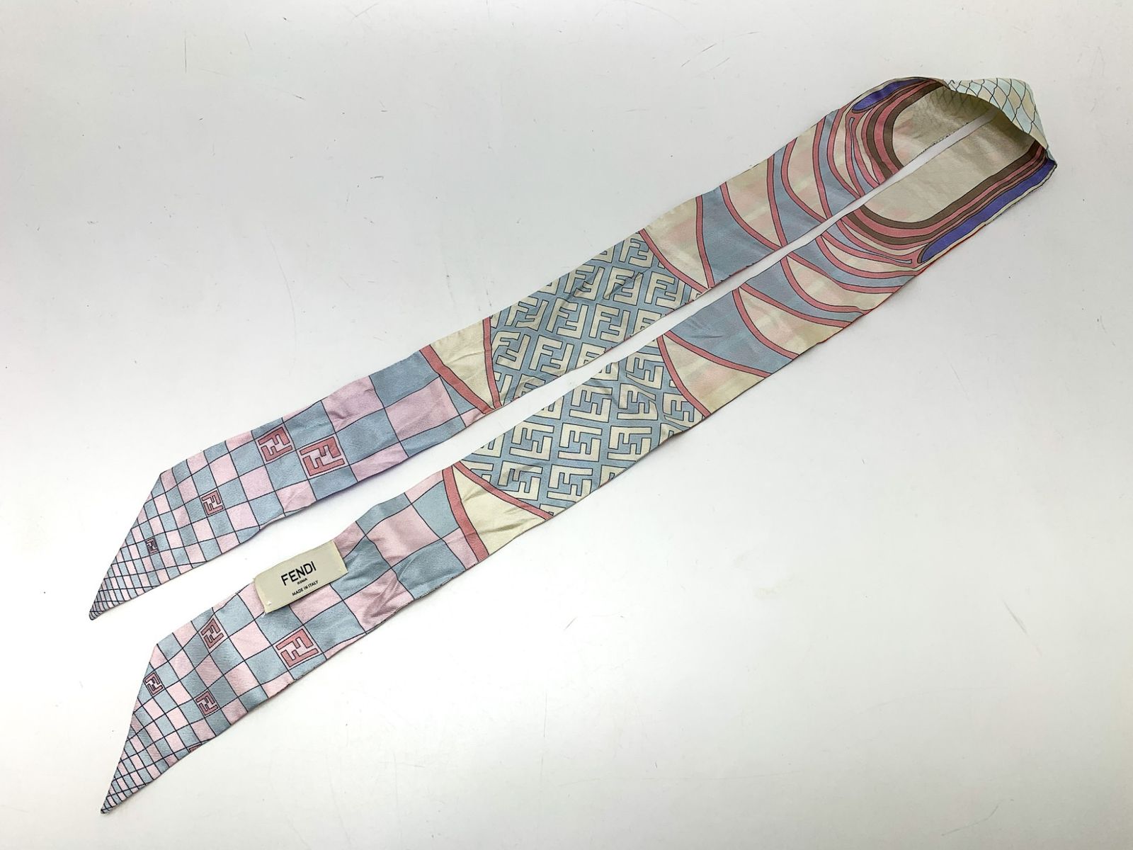 □美品□ FENDI フェンディ ラッピー スカーフ バンダナ パープル