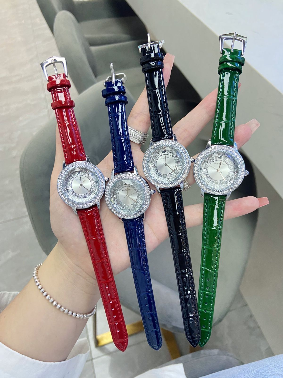 ももプロフ必読お願いします！ ★Swarovski 腕時計(時計のみの発送 楽天市場】スワロフスキー 腕時計 レディース Passage Chrono