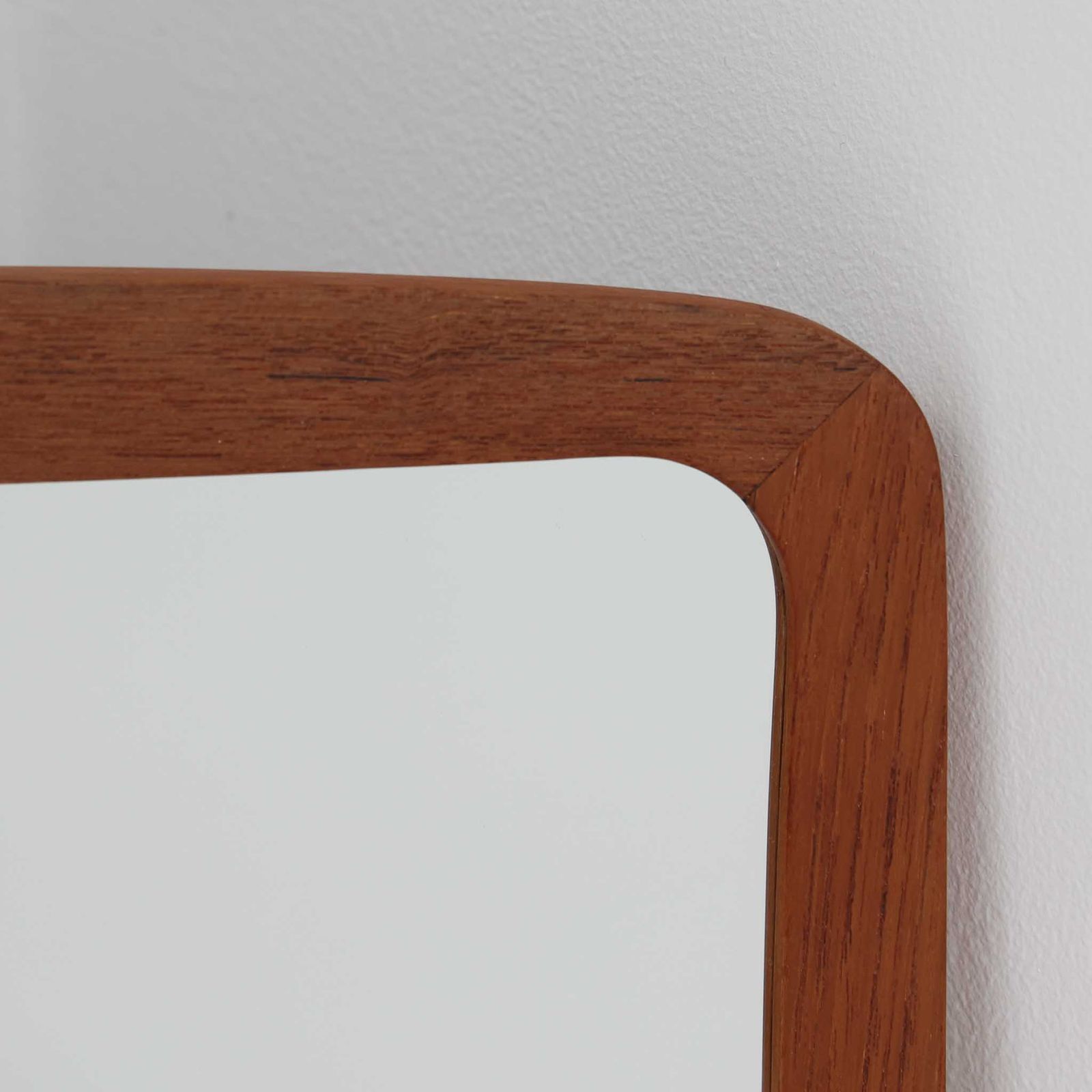 壁掛け 立掛けミラー チーク 高さ84cm デンマーク製 北欧ビンテージ家具 木製 鏡 姿見 北欧インテリア ミッドセンチュリー DK18550