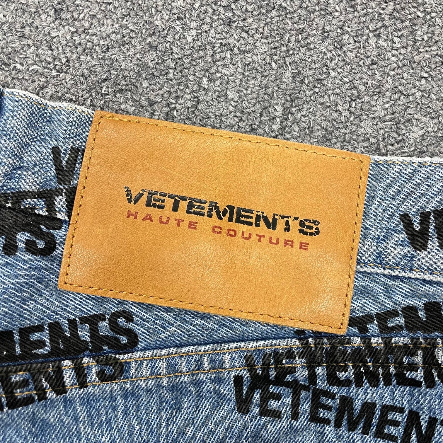 定価190300円 Vetements STAMPED LOGO STRAIGHT LEG DENIM スタンプ 