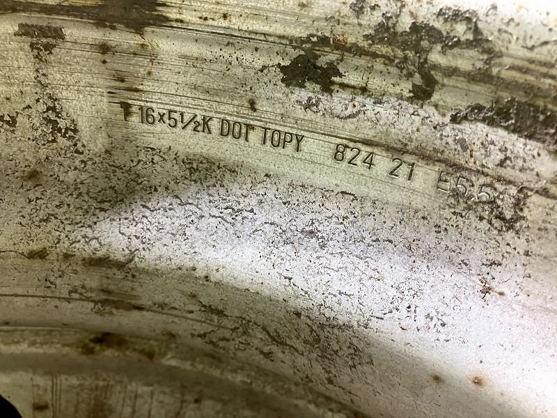 XZU685 タイヤホイールセット